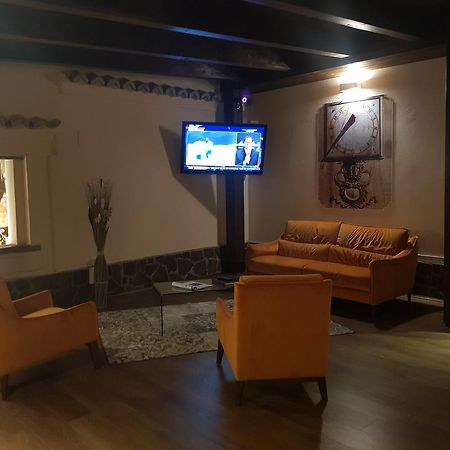Il Borghetto Hotel Ristorante 拉默齐亚泰尔默 外观 照片