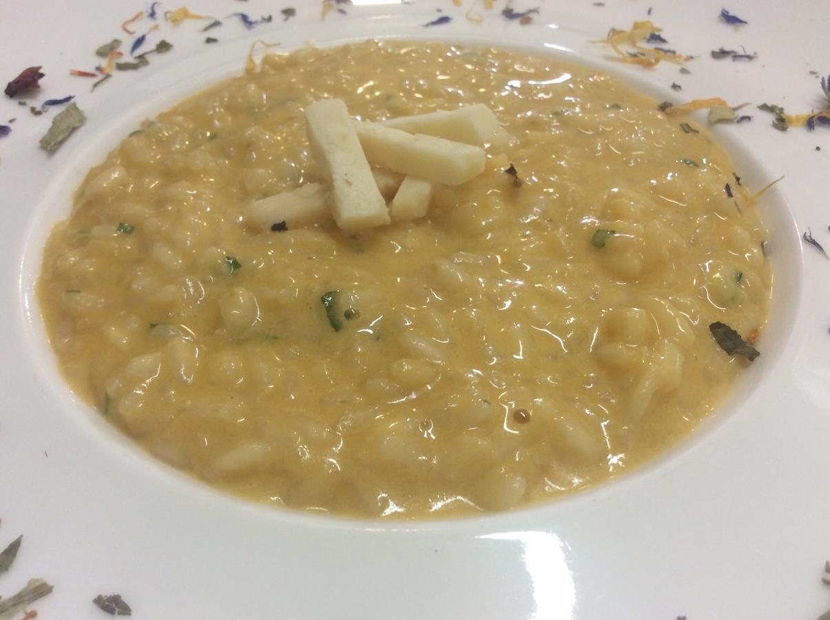 Il Borghetto Hotel Ristorante 拉默齐亚泰尔默 外观 照片