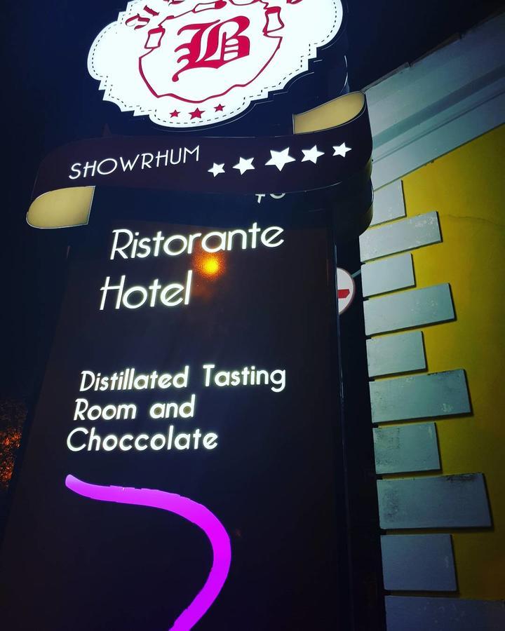 Il Borghetto Hotel Ristorante 拉默齐亚泰尔默 外观 照片